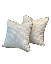 Monochrome White Linen